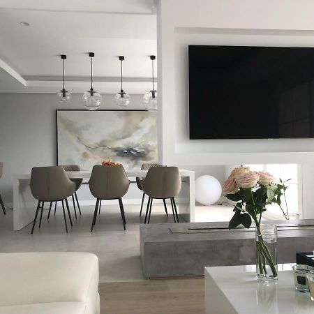 Modern Apartment Puente Romano Marbella Bagian luar foto