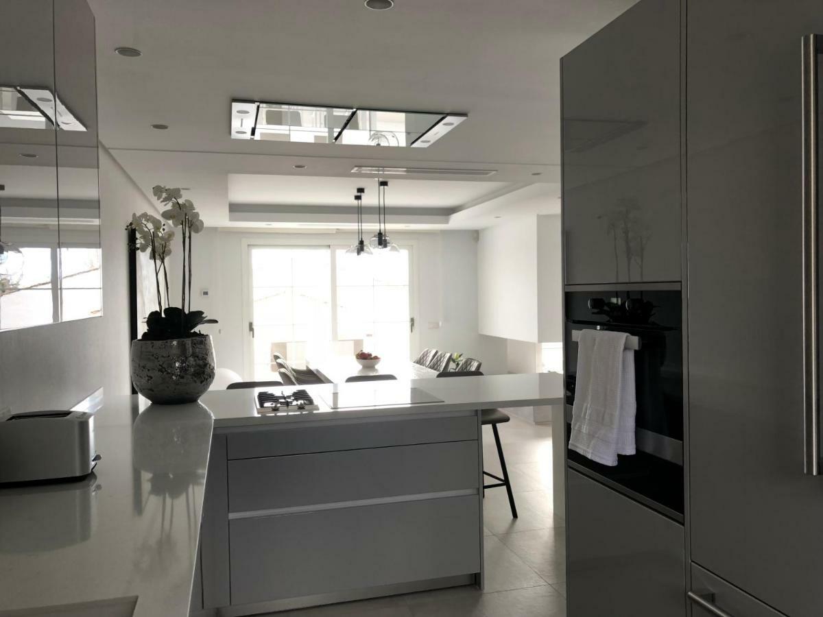 Modern Apartment Puente Romano Marbella Bagian luar foto